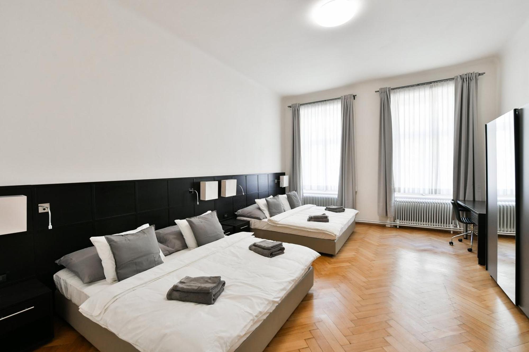 Wsp Petrin Garden Apartments Praga Exterior foto
