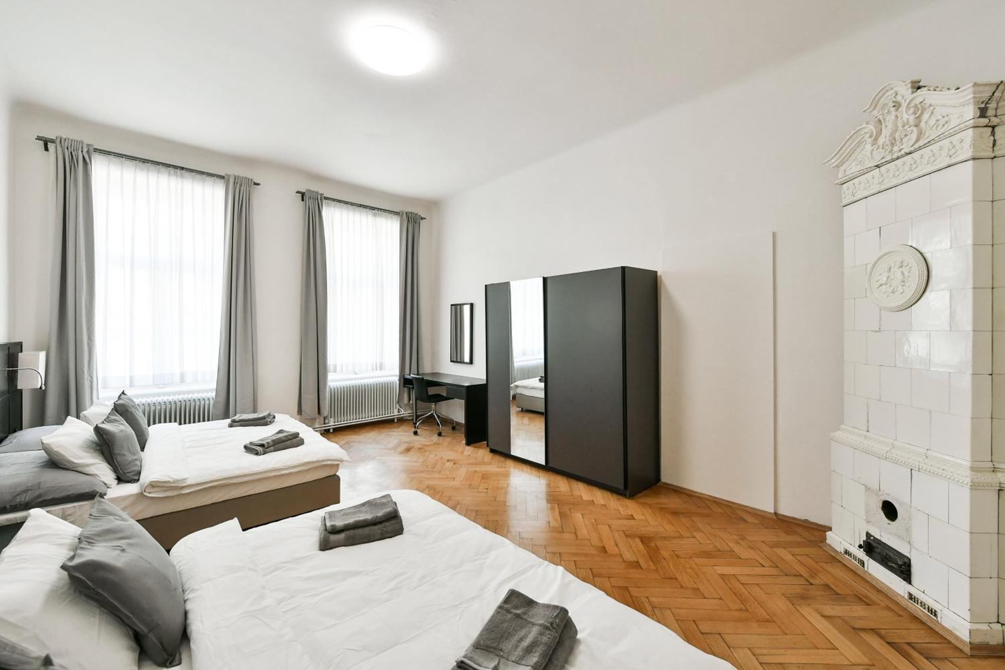 Wsp Petrin Garden Apartments Praga Exterior foto
